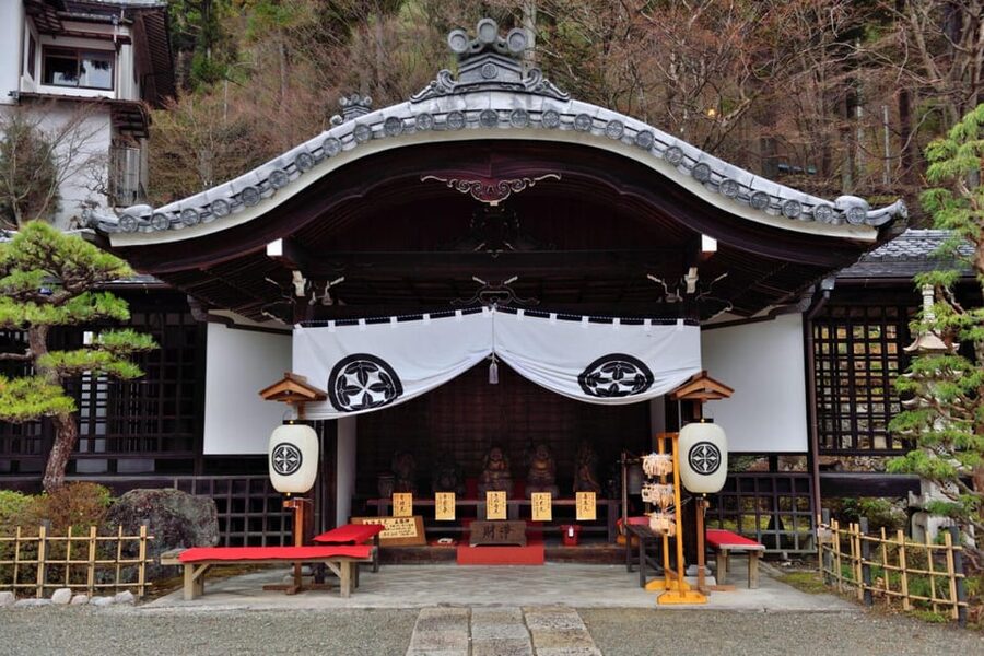 1-Day Tour from Takayama: Unveiling the Charm of Gero Onsen - What the Onsen Museum explains