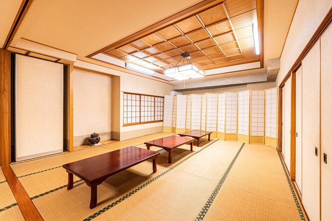 2 Hour Onsen Calligraphy Experience - Creating your work on paper or an uchiwa fan