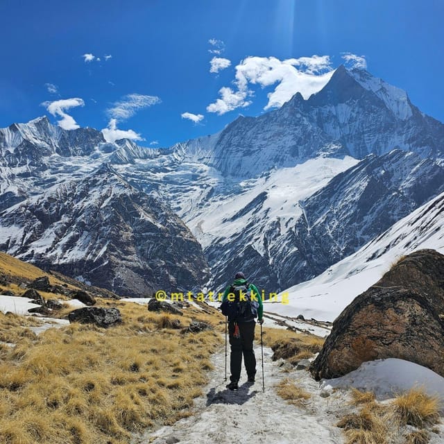 5-Day Annapurna Base Camp Trek with Natural Hot Springs - Tea houses, food, and what the $320 covers