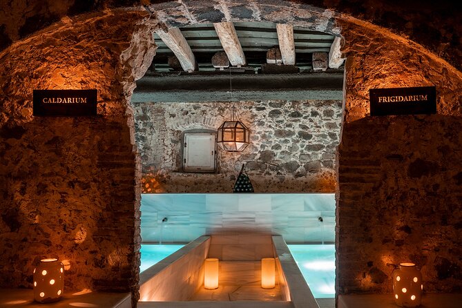 AIRE The Ancient Thermal Baths & 45 min Relaxing Massage - Entering the thermal circuit