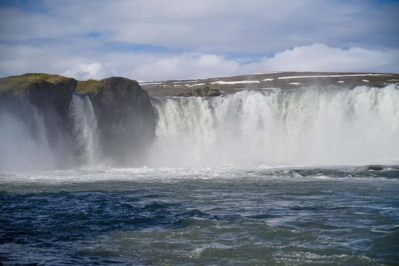 Akureyri: Day Trip to Goðafoss, Lake Mývatn & Nature Baths - Key points to know before booking
