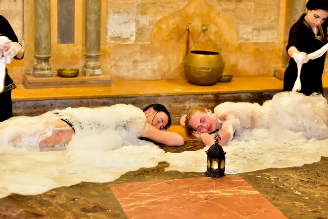 Aladino Hammam Program - Jacuzzi Time and the Final Face Mask