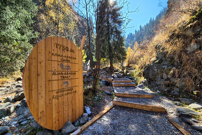 Alma-Arasan & Ayusai Mountain Gorges with Hot Springs Tour - How the timing works over seven to eight hours