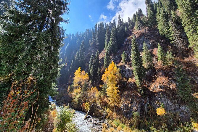Alma-Arasan & Ayusai Mountain Gorges with Hot Springs Tour - The short walk to Maiden’s Tears