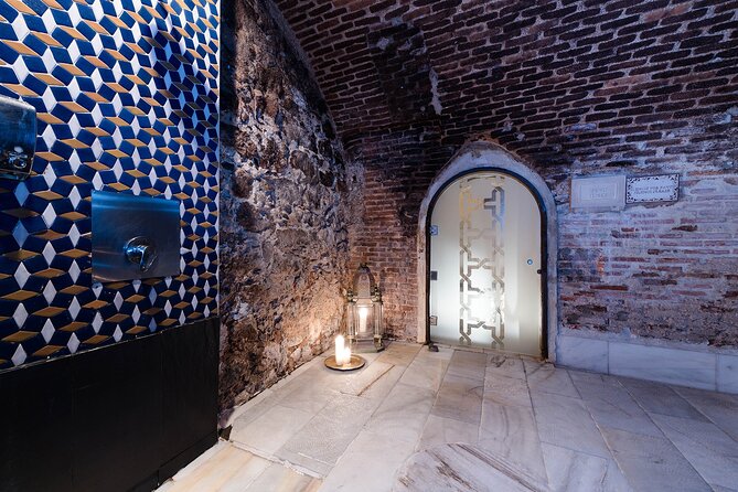 Arabian Baths and 15 min massage at Madrid's Hammam Al Ándalus - The steam room and mint tea pause