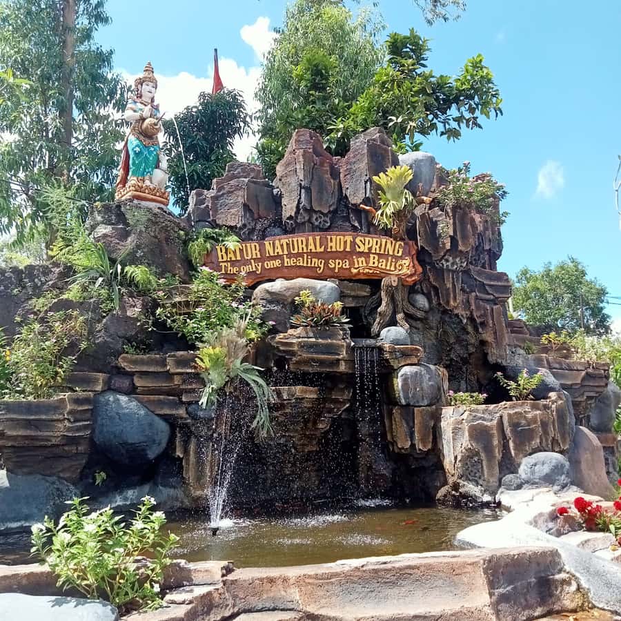 Bali: Batur Natural Hot Spring Entrance Ticket - Why Batur’s volcanic water makes this more than a swimming stop