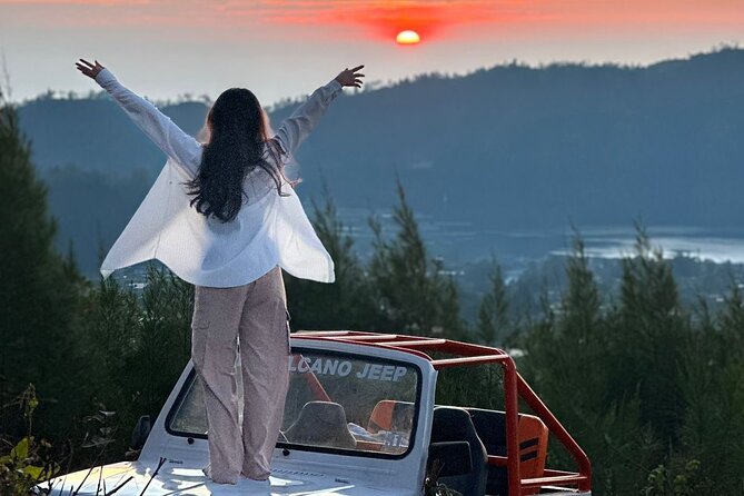 Bali: Mount Batur Jeep Sunrise & Hot Springs - All Inclusive - Soaking at the Natural Hot Springs