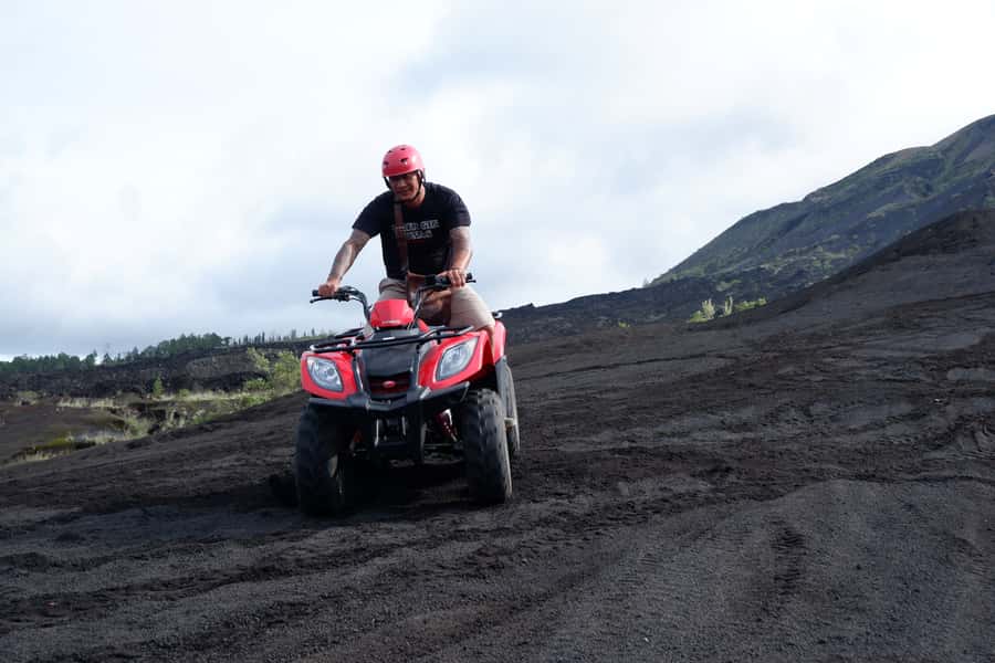 Bali: Mount Batur Quad Bike Tour and Natural Hot Springs - Lunch with a view after the ride
