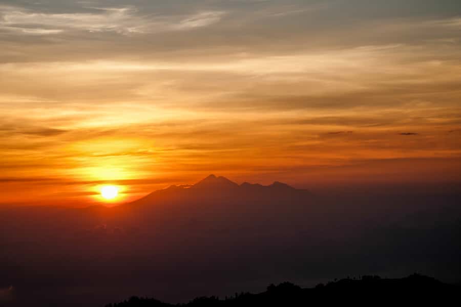 Bali: Mount Batur Sunrise Hike with Breakfast & Hot Spring - Booking advice and final verdict