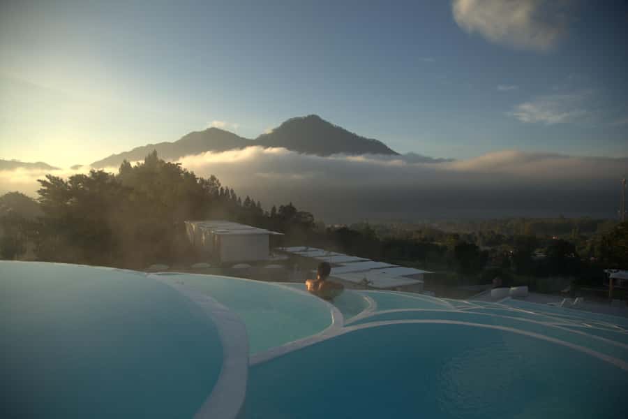 Bali: Natural Hot Spring in Pyramid Infinity Pools - Who will enjoy Cinze most
