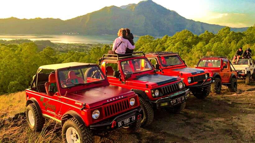 Bali: Shared Mount Batur Jeep Sunrise with Hot Springs - Sunrise above Lake Batur