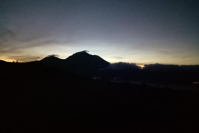 Bali Sunrise Trekking and Natural Hot spring Tour - Climbing Mount Batur in the dark