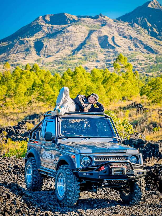 Bali: Sunset Mount Batur Jeep and Hot Spring All Inclusive - The first Jeep stop at Bukit Batu Viewpoint