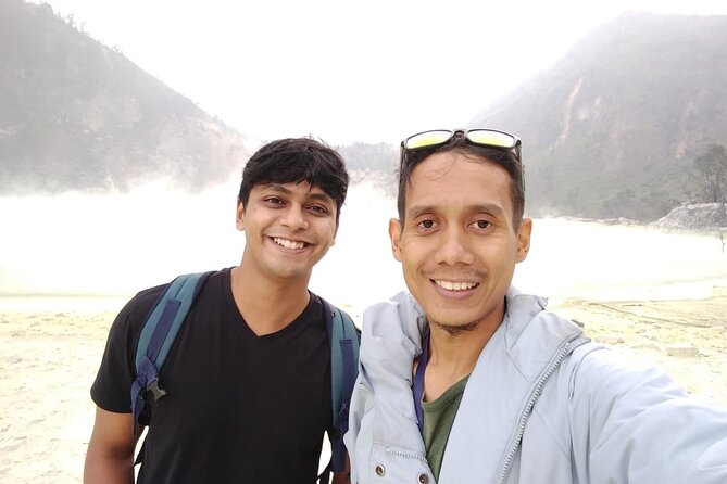 Bandung Tour All In, White Crater, Volcano Mountain, Hot Spring - Rancabali tea fields slow the pace