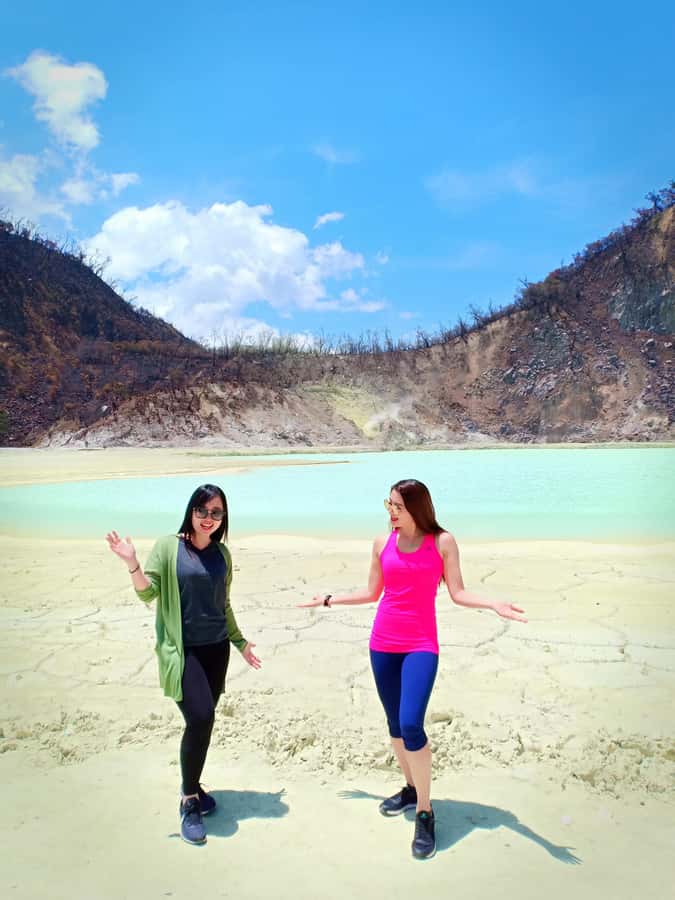 Bandung: Volcano Crater, Onsen Hot Springs, Mud Bath & Tea - Kawah Putih and the smell of sulfur