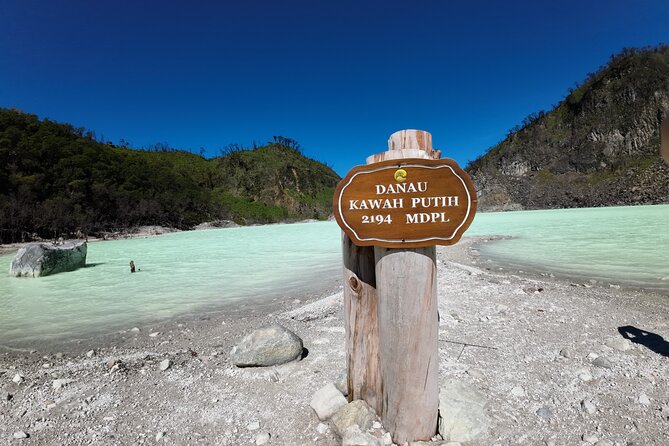 Bandung Volcano Sightseeing and Hot Spring Private Tour - What the $45 Price Really Covers