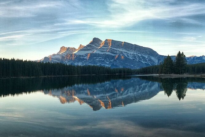 Banff Gondola Hot Springs Bow Falls and Three Lakes tour - Lunch, shopping, and a little Banff town time
