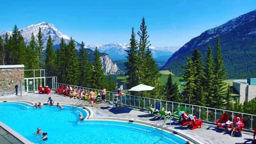Banff: Gondola, Hot Springs, Bow falls & Three lakes tour - Who should book this Banff day trip?