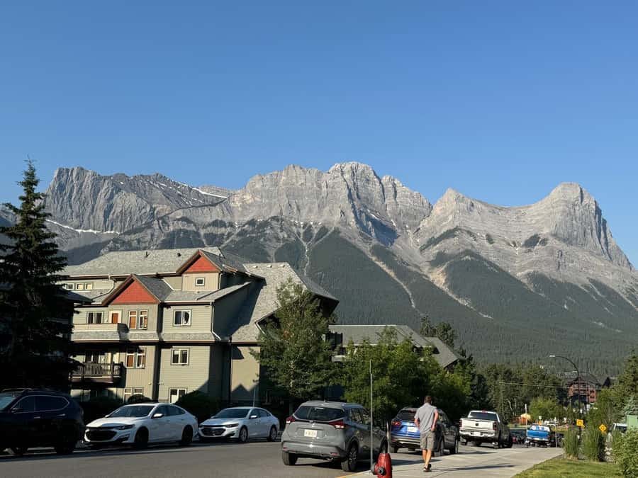Banff: Gondola, Hot Springs, Bow falls & Three lakes tour - What the $57 price really buys you