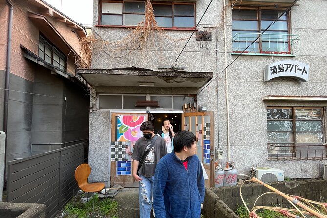Become a local! A Walking Tour of Arts, Crafts&Onsen Culture - Kiyoshima Apartment: art where people actually live