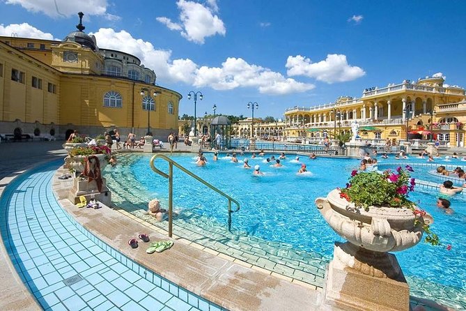 Budapest Széchenyi Thermal Spa Ticket - The private cabin makes the day easier