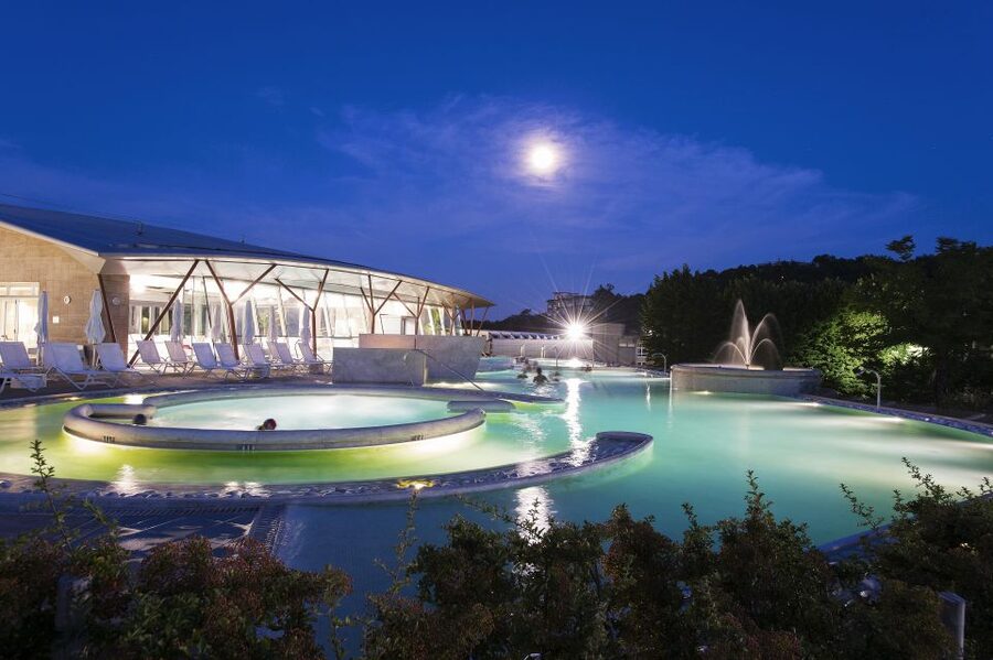 Chianciano Terme: Theia Thermal Pools Entrance Ticket - Why families may find Theia unusually useful