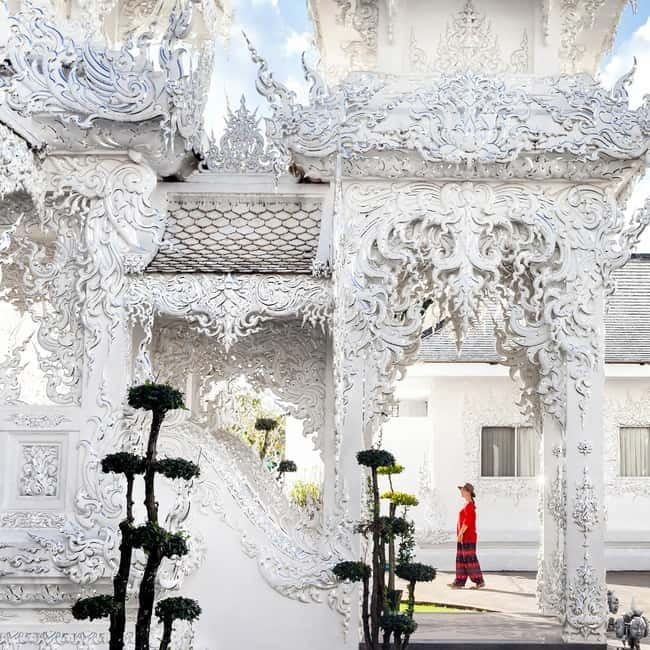 Chiang Mai: Chiang Rai Famous Temples & Hot Springs Day Trip - Wat Rong Khun, the White Temple, is the main event