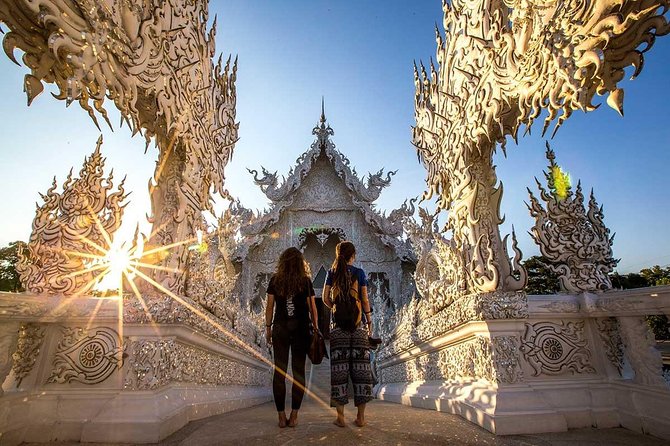 Chiang Rai in a Day: Hot Spring,White Temple,Golden Triangle,Yao&Akha Hilltribe - Lunch and the Golden Triangle at Chiang Saen