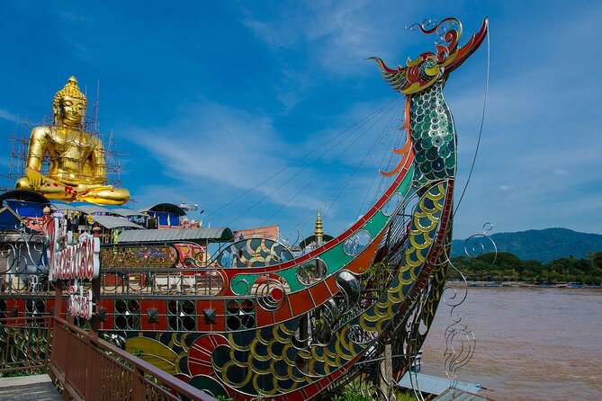 Chiang Rai Tour: Hot Spring,White Temple, Golden Triangle, Yao - Lunch and the road toward Chiang Saen