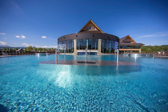 Chochołowskie Thermal Baths: Skip-the-Line Entry with Host - What your arrival at Chochołowskie Thermal Baths is like