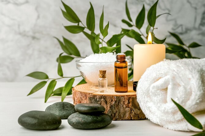 Cleopatra's Deluxe Spa Treatment with Massage, Sauna, and Jacuzzi - A short break before the main massage
