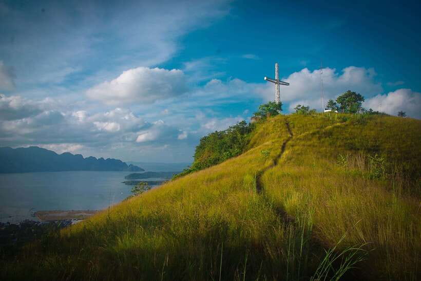 Coron Town Tour: Maquinit Hot Spring - Mt. Tapyas View Deck and the climb above town