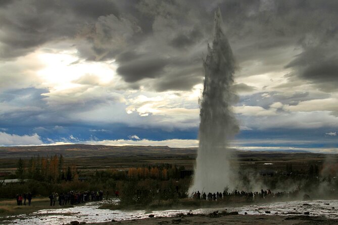 Day Trip to the Golden Circle and Hot spring Geyser by 4WD Jeep from Reykjavik - Gullfoss and the force of the Hvita River