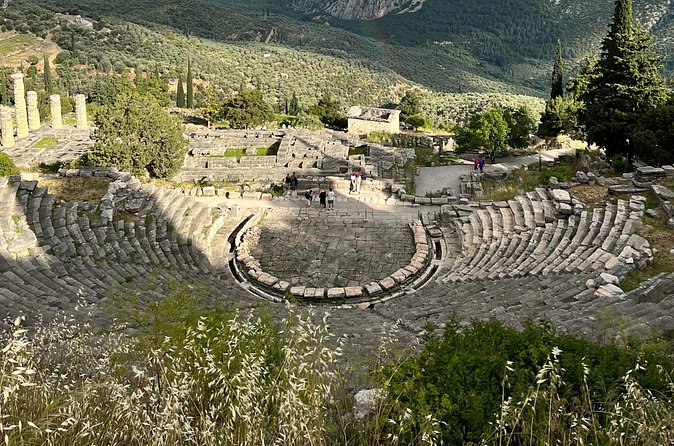 Delphi Historical Private Guided Tour & Thermopylae Hot Springs - Lunch in Delphi with a view