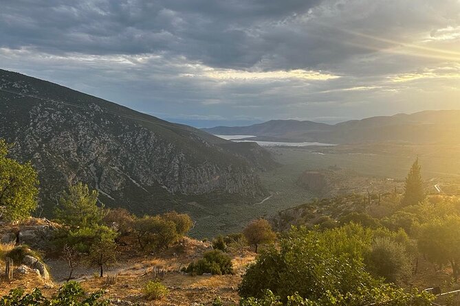 Delphi Historical Private Guided Tour & Thermopylae Hot Springs - Transport, guide service, and comfort