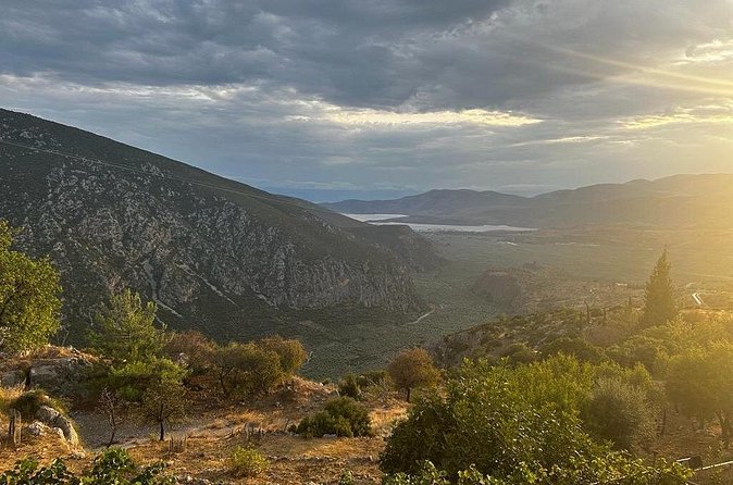 Delphi Historical Private Guided Tour & Thermopylae Hot Springs - Is $665.11 per person a fair price?
