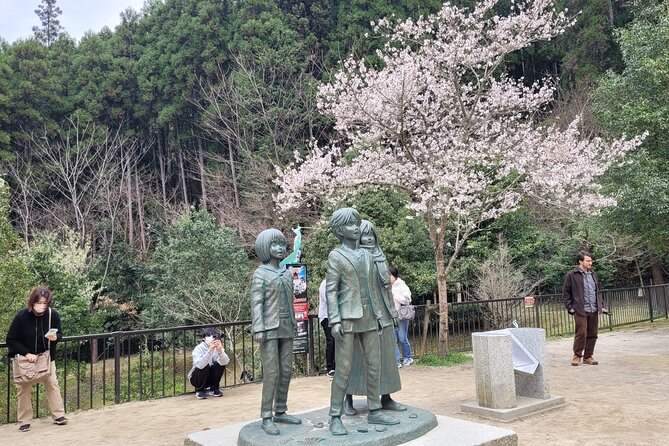 Deluxe Private Tour: Hita, AOT Statues and Onsen from Fukuoka - Key points at a glance