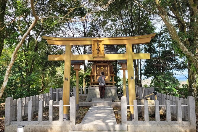 Deluxe Private Tour: Hita, AOT Statues and Onsen from Fukuoka - Why Hita matters to Attack on Titan fans