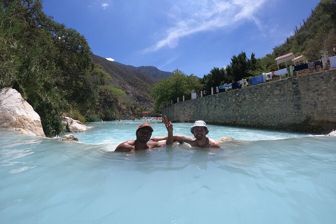 Early & Express Tolantongo Hot Springs - Guides who make the logistics easier