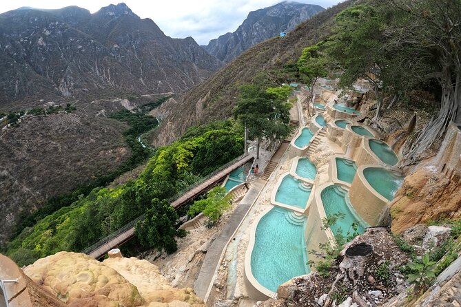 Early & Express Tolantongo Hot Springs - Arriving at Grutas Tolantongo around 8:00 AM