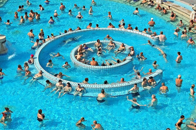 Entrance to Szechenyi Spa in Budapest - Food, drinks, and spending the whole day