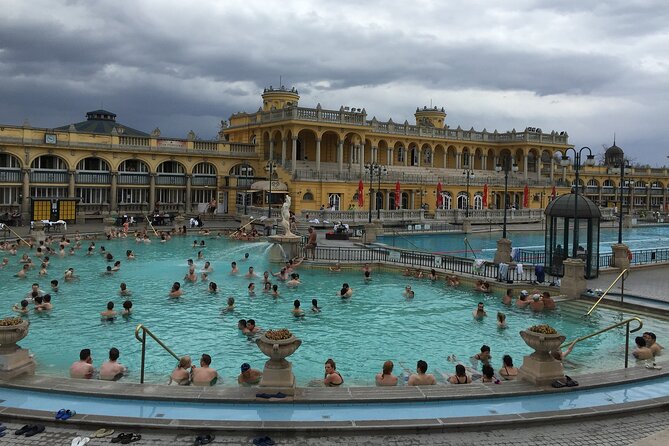 Entrance to Szechenyi Spa in Budapest - Getting there and planning your timing