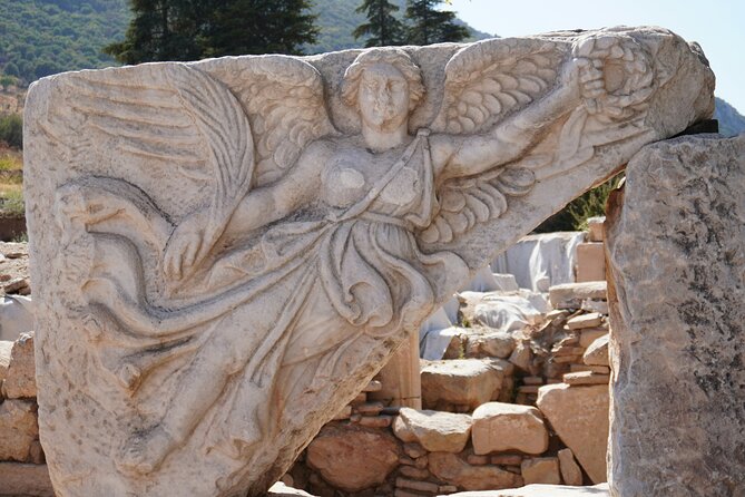 Ephesus Pigeon Island Tour with Lunch Turkish Bath - Lunch and the carpet-weaving visit