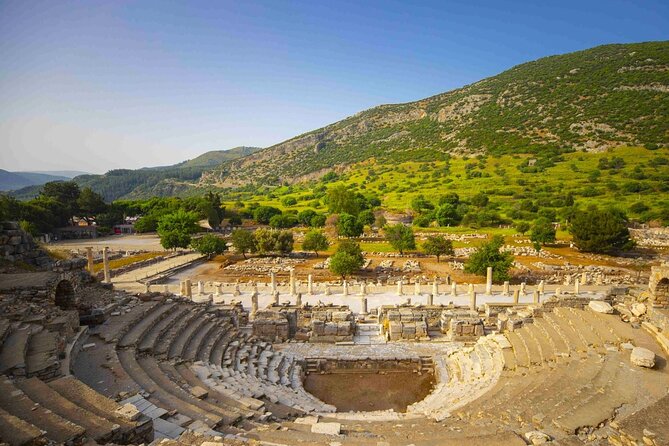 Ephesus & Turkish Bath Tour + Free Experience Museum Visit - Lunch, Carpets, and a Village Setting