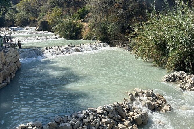 Exclusive Full-Day Tolantongo & La Gloria Hot Springs Adventure - Exploring Grutas Tolantongo and its geothermal features