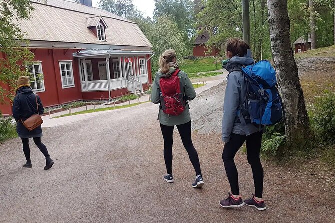 Explore happiest Helsinki: Bike/Ebike: BBQ, Sauna, Forest, &Parks - Finnish sauna, swimming, and a changing setting