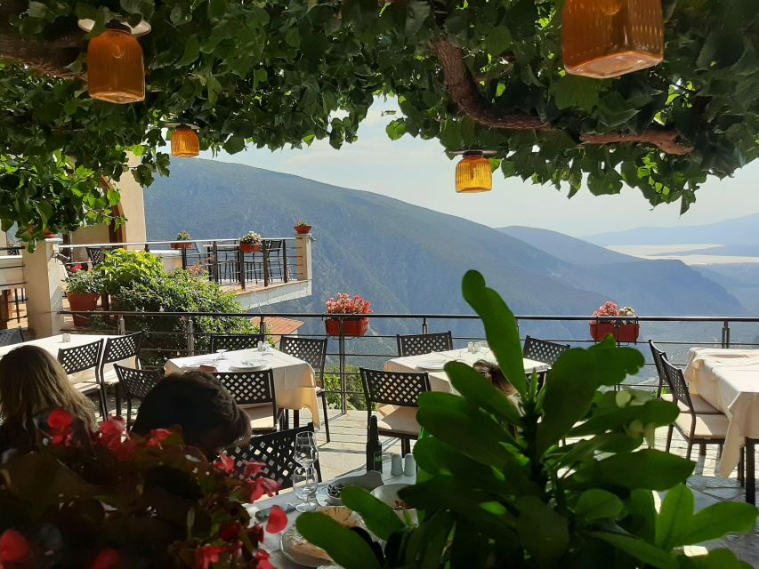 Feel Ancient thermal Spa Visit Delphi, Leonidas ℨoo Spaʀtan - The 34°C natural thermal pool