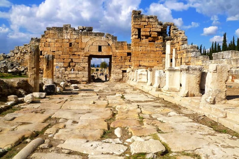 Fethiye: Pamukkale Hot Spring & Hierapolis Small-Group Tour - Key points at a glance