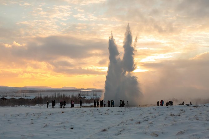 Fontana Geothermal Spa and Golden Circle Tour From Reykjavik - Fontana Geothermal Spa at Lake Laugarvatn