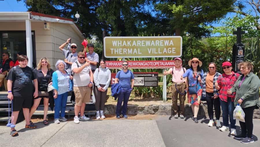 From Auckland: Rotorua Māori Village & Hot Springs with Haka - Geothermal sights you should not rush